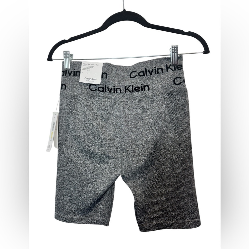 Bundle Calvin Klein Performance Seamless Ribbed Shorts - Picture 3 of 16